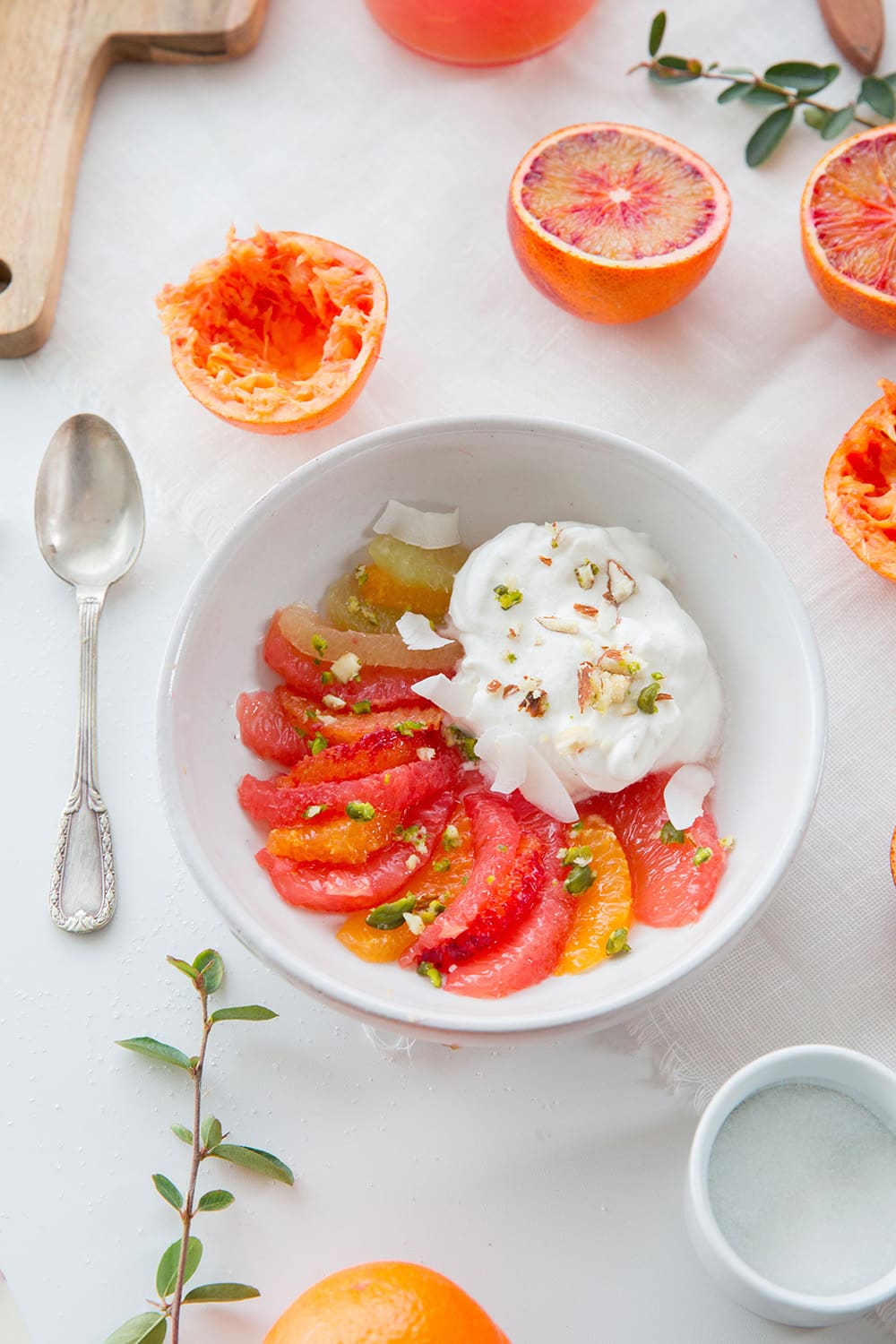 Salade d'agrumes et chantilly au yaourt